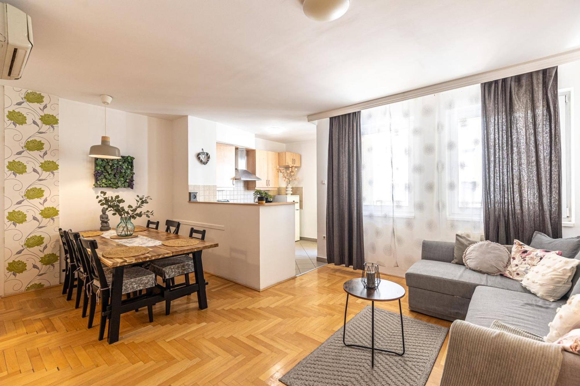 Gozsdu White Raven Residence 305 — Photos 3